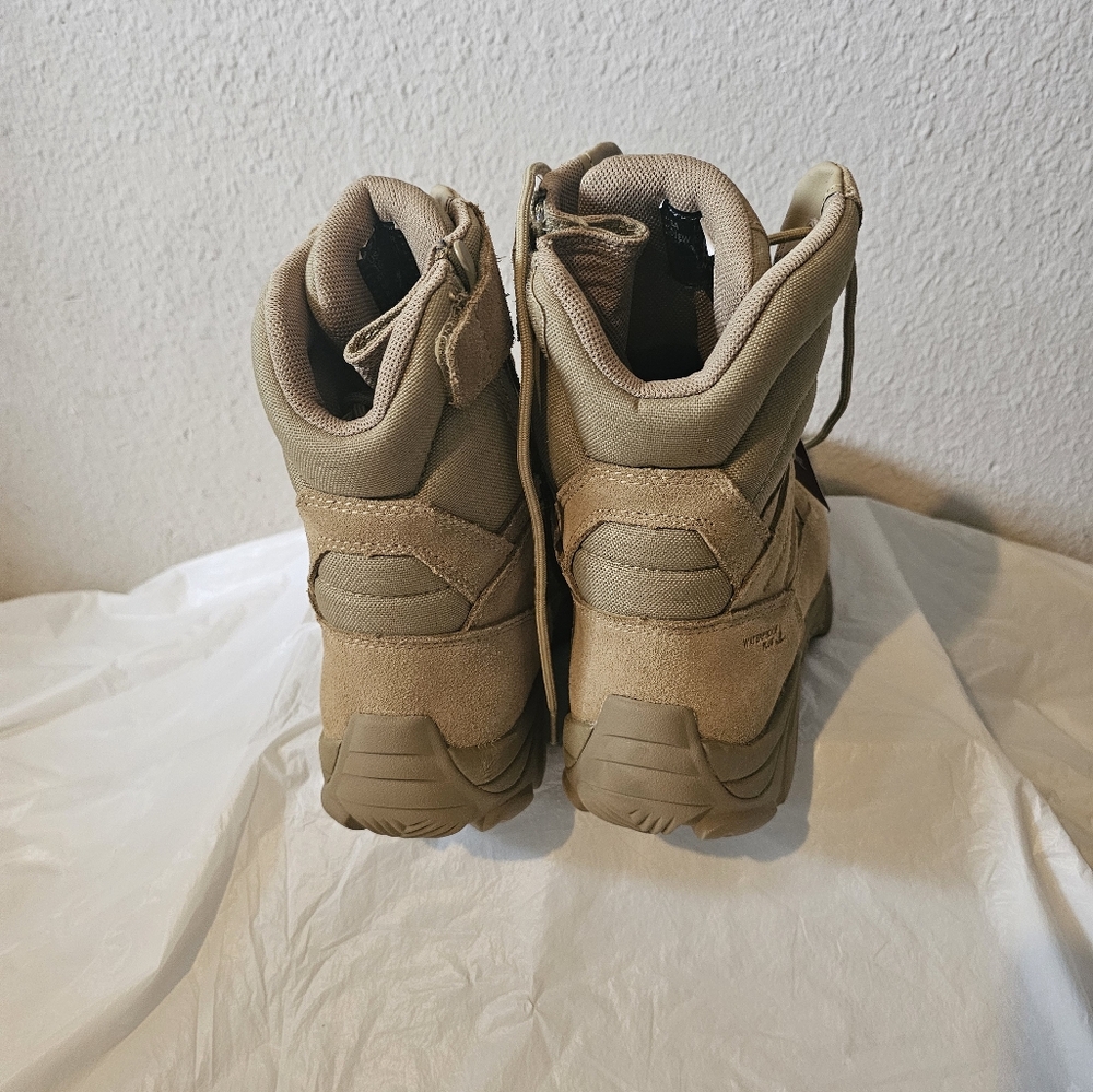 Boots - Picture 4 of 6